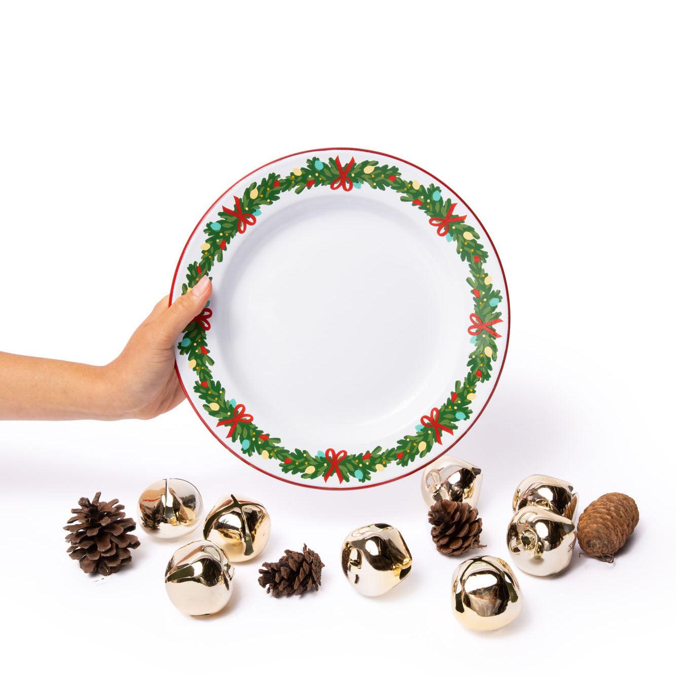 Helmsie x CCH Dinner Plates, Set of 4, Christmas Garland
