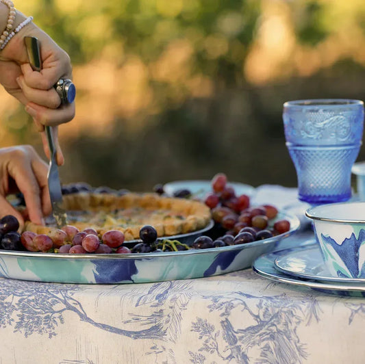 LG21 - Lagoon Medium Tray - Golden Rabbit Enamelware
