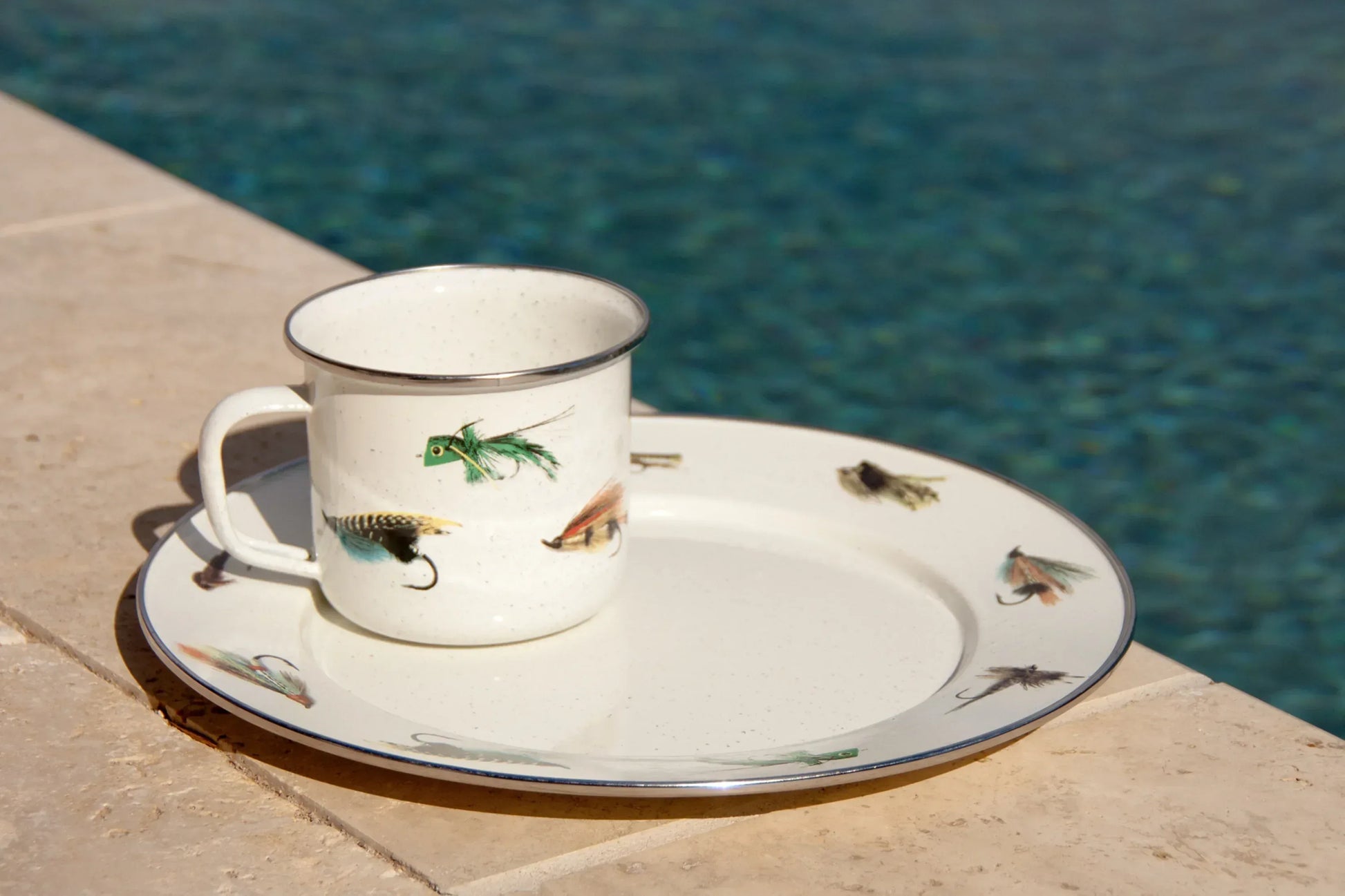 FF07S4 - Fishing Fly Dinner Plates - Set of 4 - Golden Rabbit Enamelware
