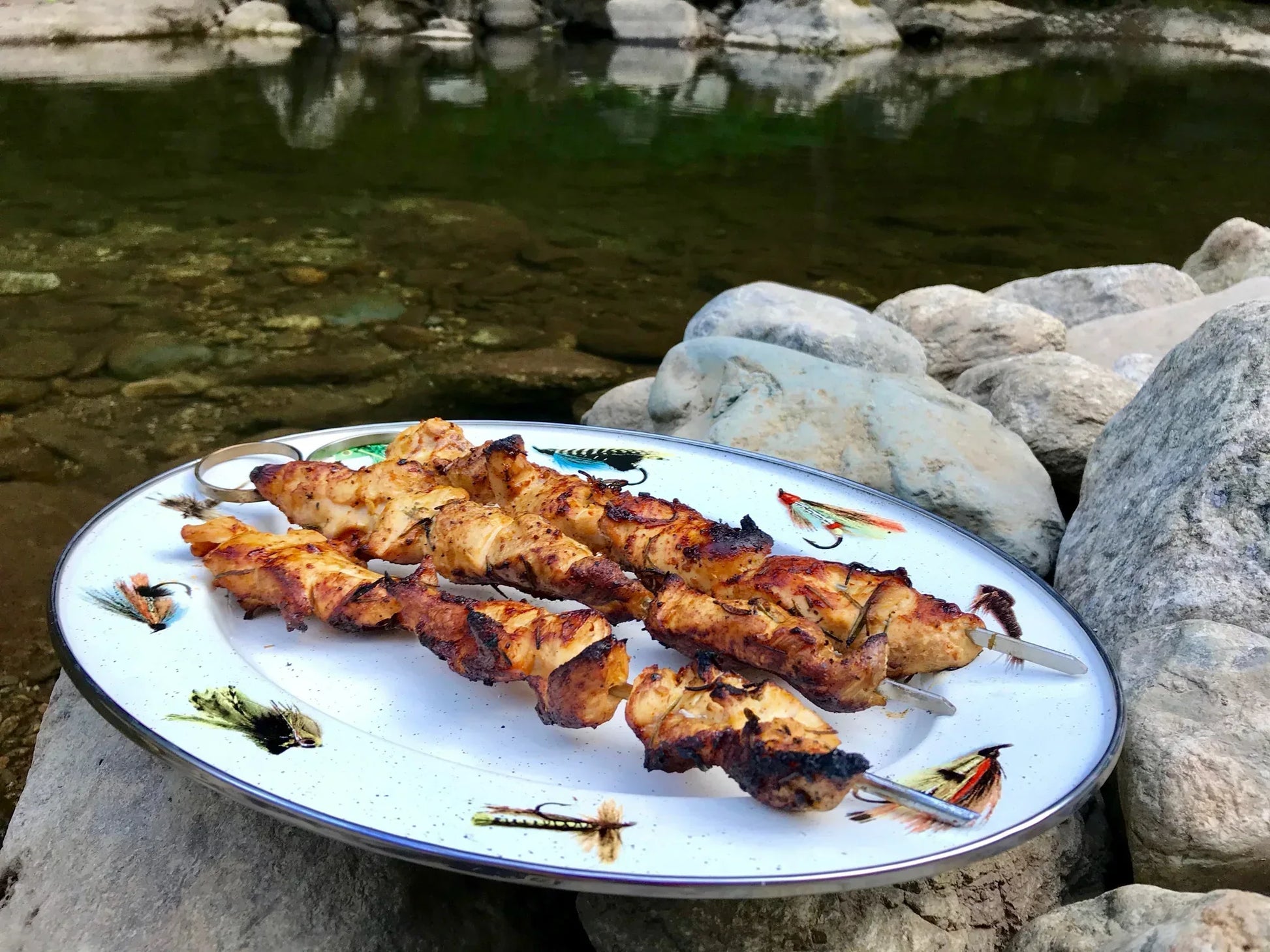 FF06 - Fishing Fly Oval Platter - Golden Rabbit Enamelware