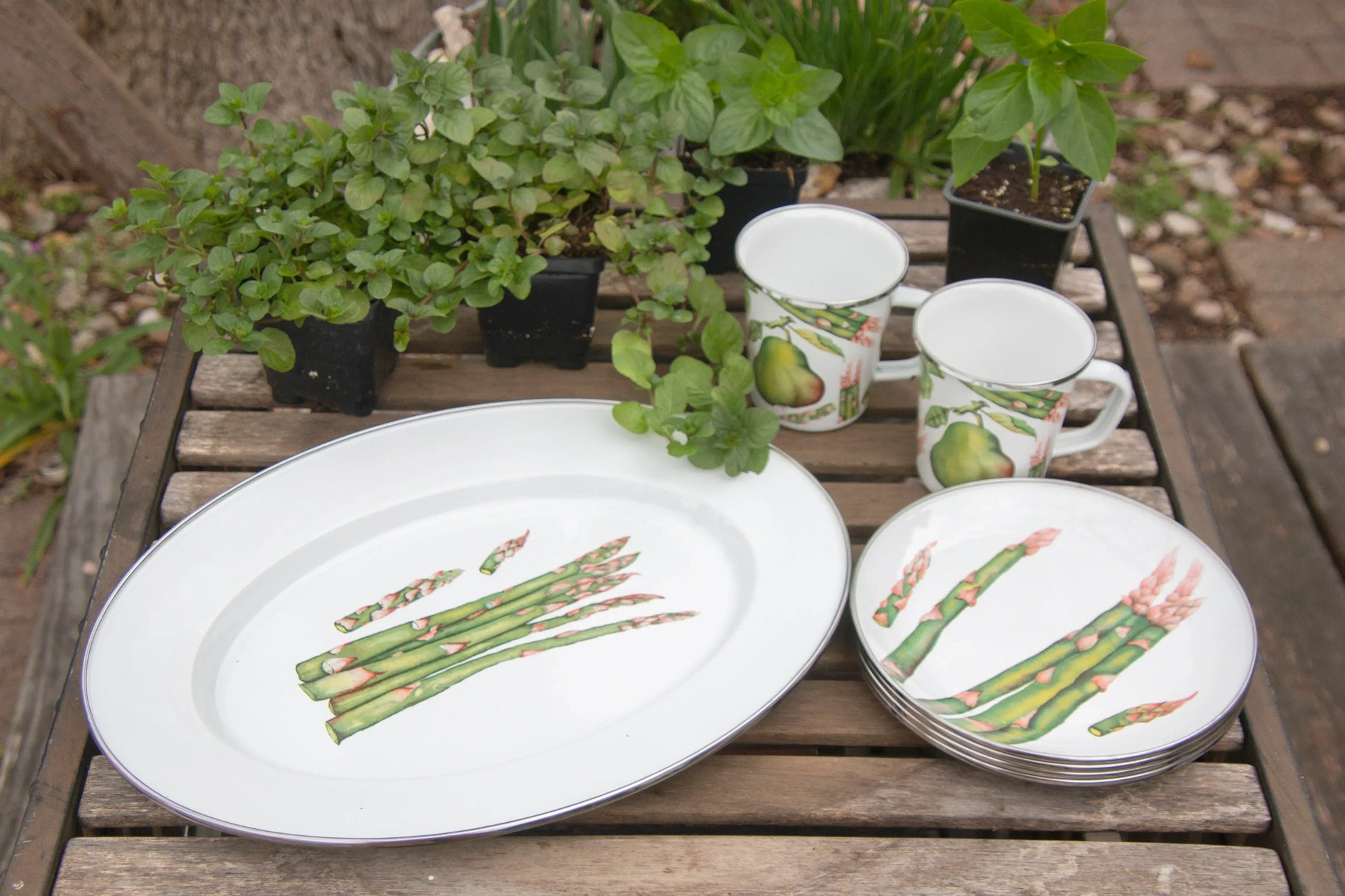 FP01 - Fresh Produce Large Tray - Golden Rabbit Enamelware