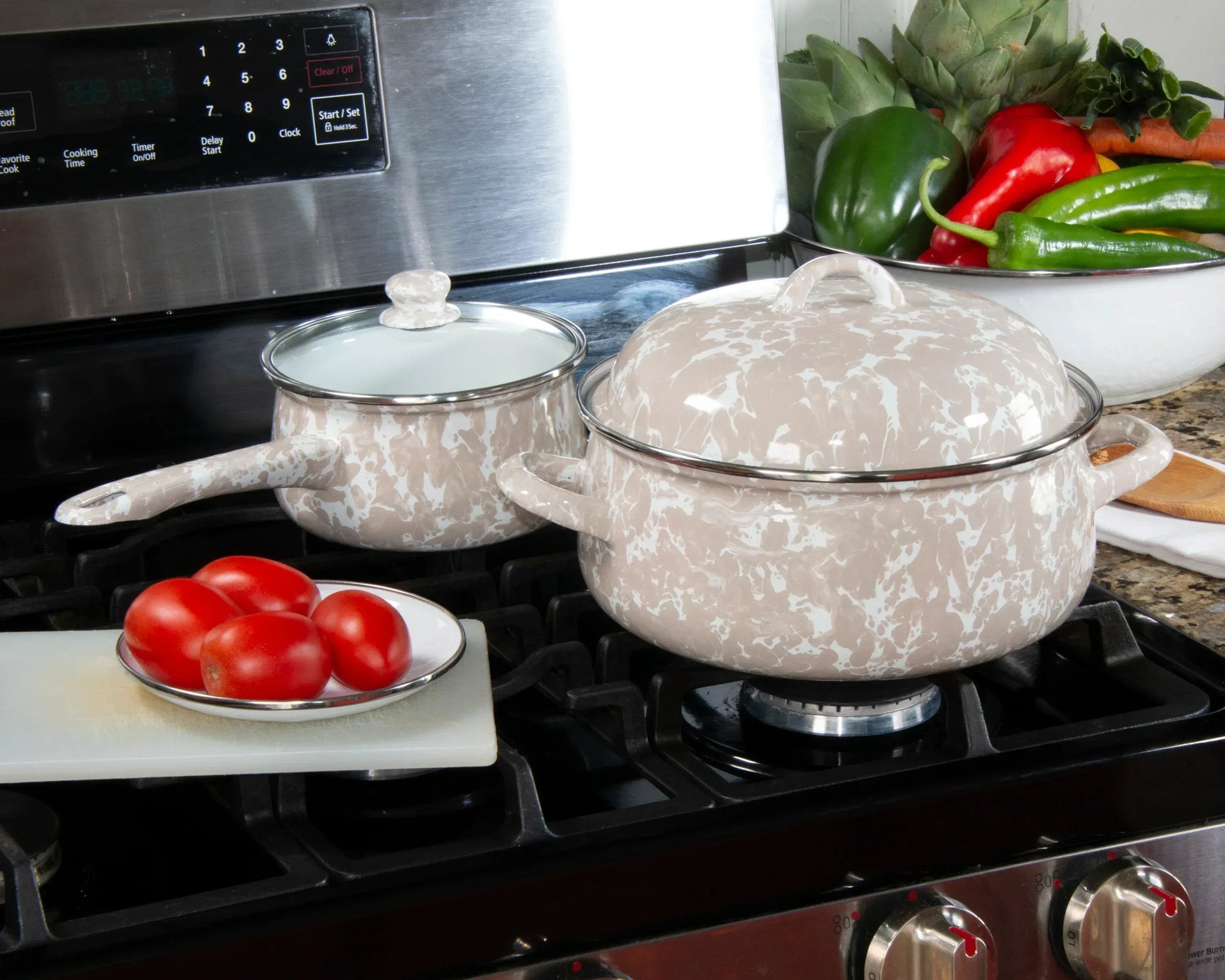 TP31 - Taupe Swirl Dutch Oven - Golden Rabbit Enamelware